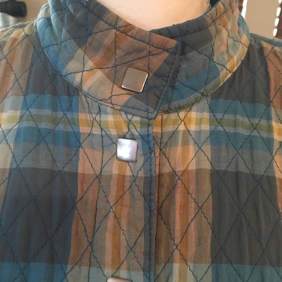 Reversable plaid turquoise snap vest - Picture 2 of 5